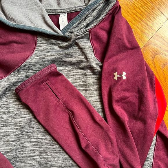 UNDER ARMOUR HOODIE - Picture 3 of 3